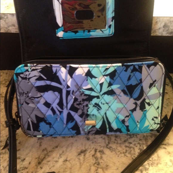 Purse - Picture 3 of 3